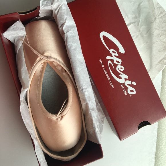 Capezio Aria Pointe Shoe/Crafting