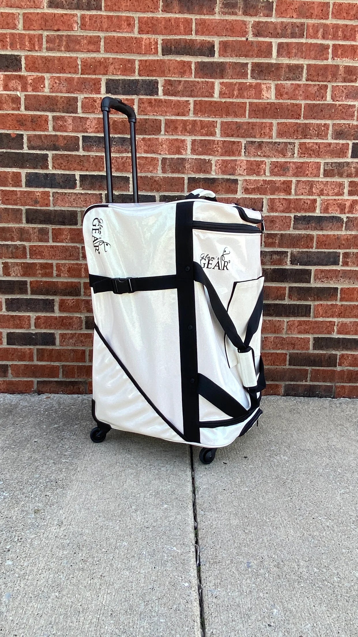 GlamRGear Glitter Rolling Garment Bag