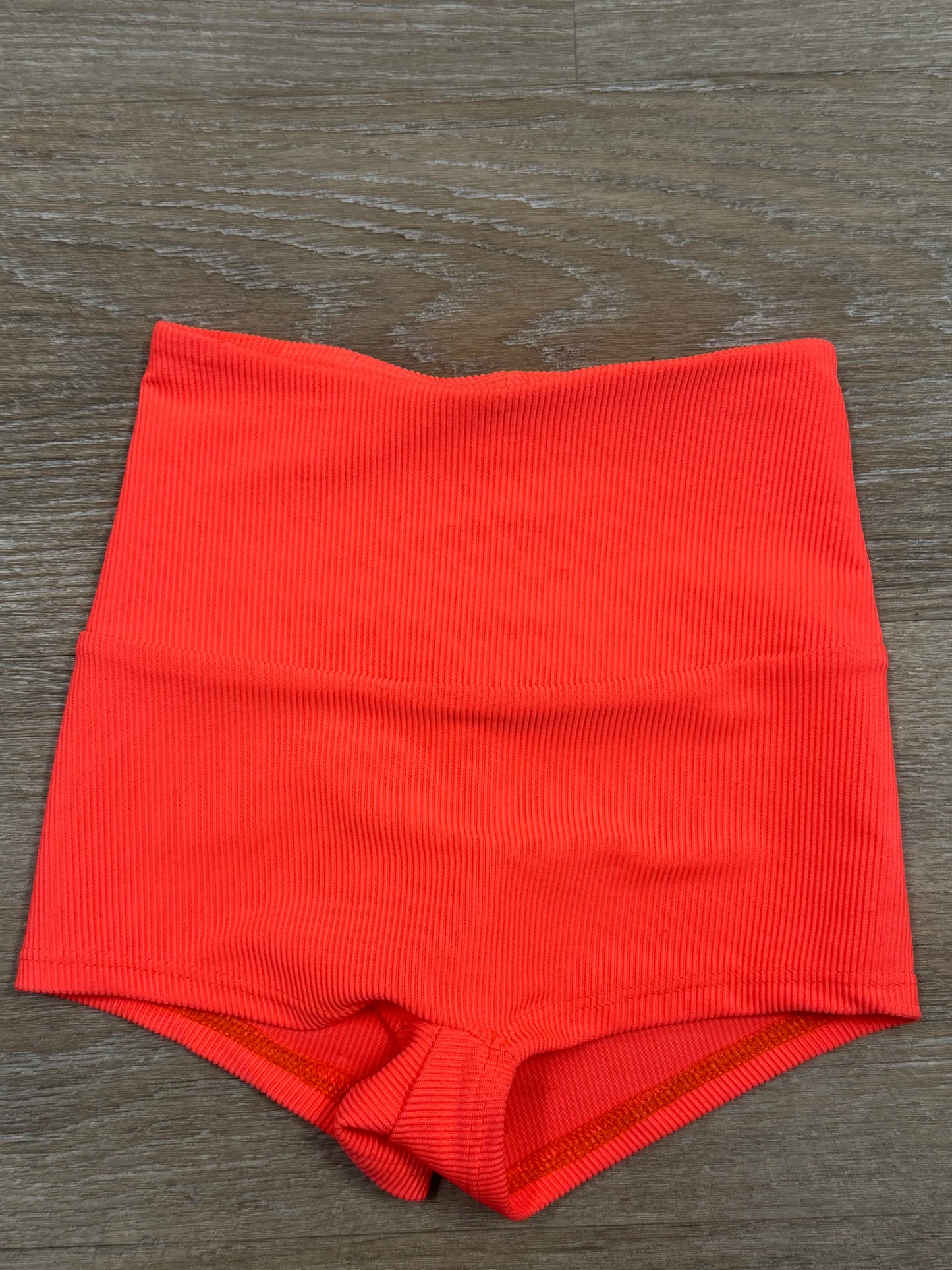 So Kali Ribbed Booty Short