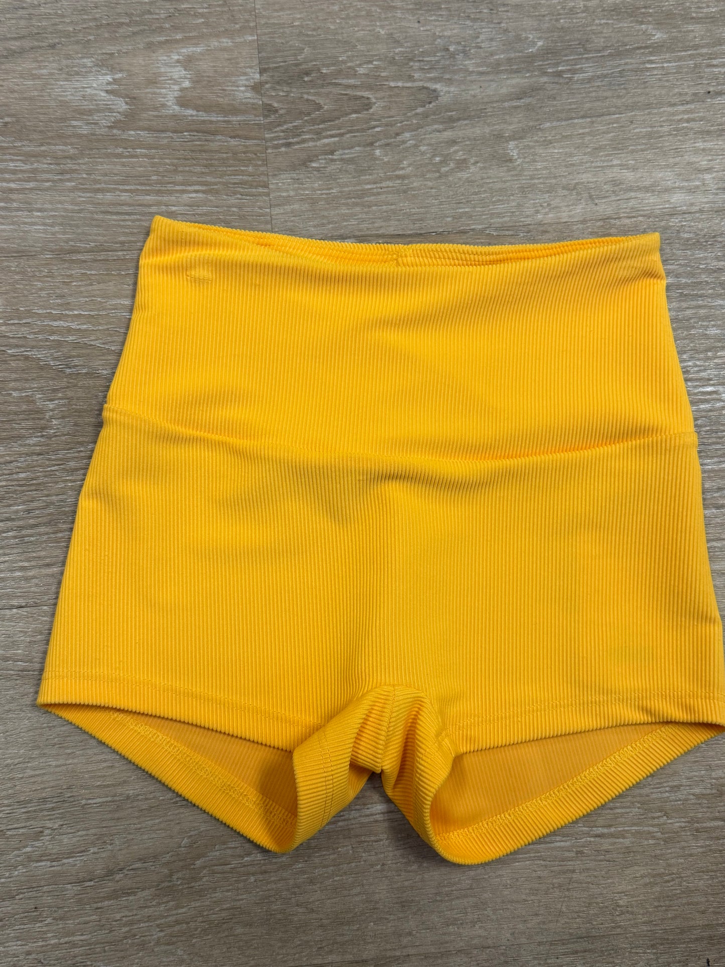 So Kali Ribbed Booty Short