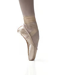 R Class Crescenda CL-60 Medium Shank Pointe Shoe